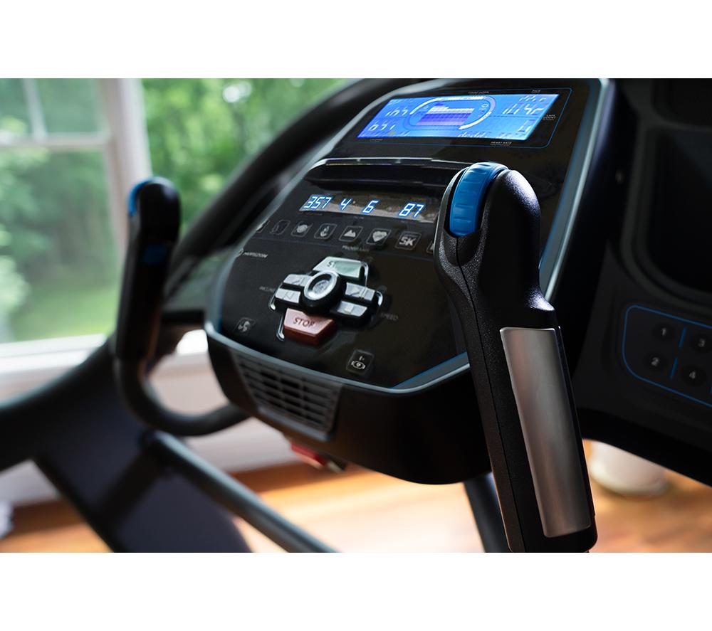 HORIZON FITNESS 7.4AT-24 Smart Bluetooth Treadmill - Black image number 10 of 12