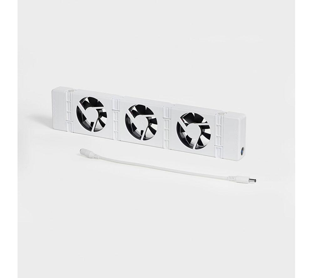 SPEEDCOMFORT Discrete Radiator Fan (Pack of 3) & Mounting Hooks image number 2 of 14
