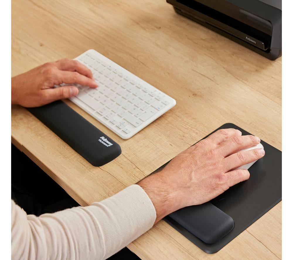 FELLOWES Breyta Silicone Keyboard Wrist Rest - Black image number 4 of 5
