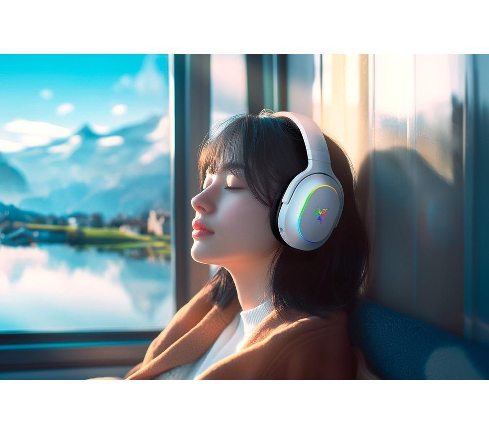 RAZER Barracuda X Chroma Wireless Gaming Headset - Phantom White Edition image number 5 of 8