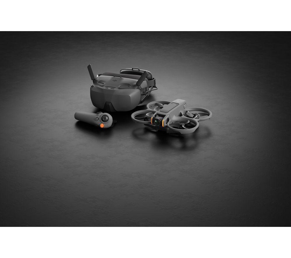 Drone DJI Avata 2 Fly More Combo 3 Baterías de Vuelo Inteligentes - DJI
