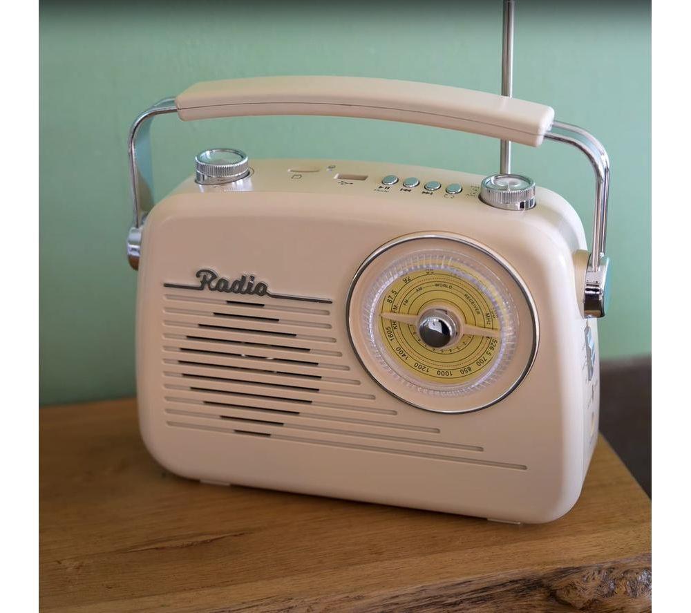 MENKIND Red5 Retro FM Bluetooth Radio - Beige image number 4 of 8