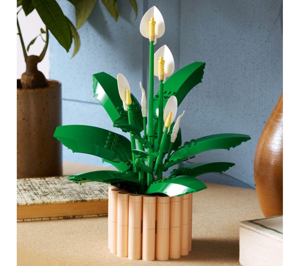 LEGO Botanicals 11504 Peace Lily Set for Adults image number 2 of 8