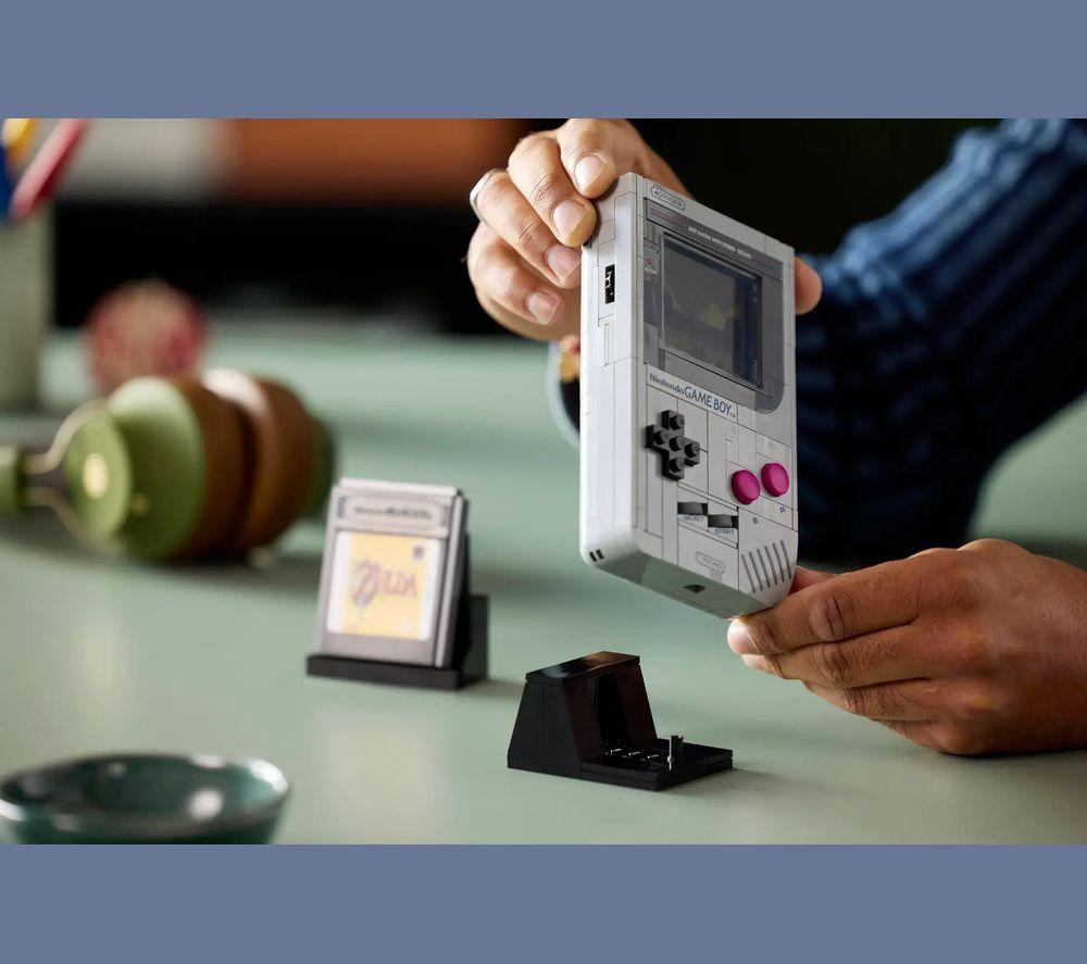 LEGO Super Mario 72046 Game Boy Set for Adults image number 9 of 14