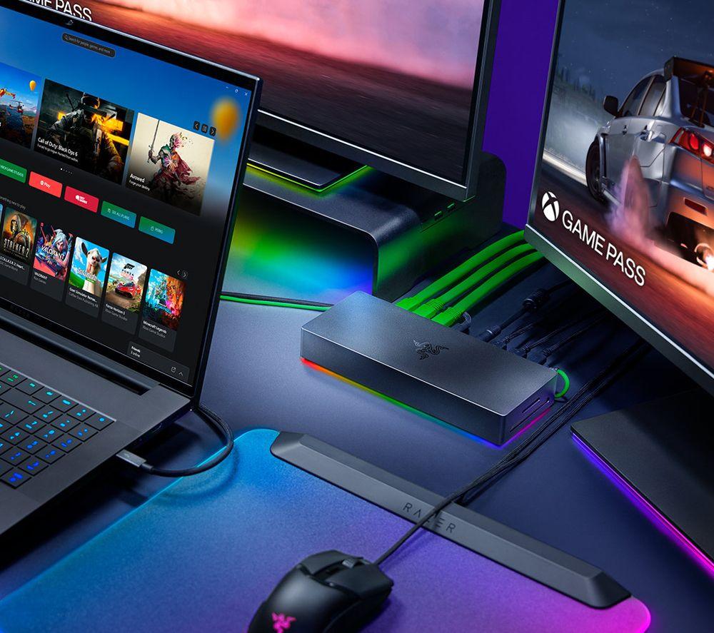 RAZER Chroma 11‑Port Thunderbolt 5 Docking Station - Black image number 4 of 7