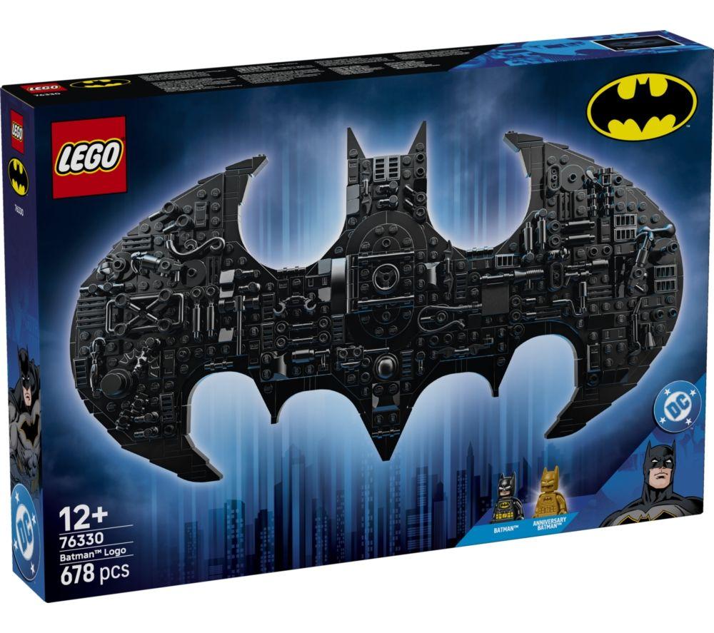 LEGO DC 76330 Batman Logo Set image number 3 of 7