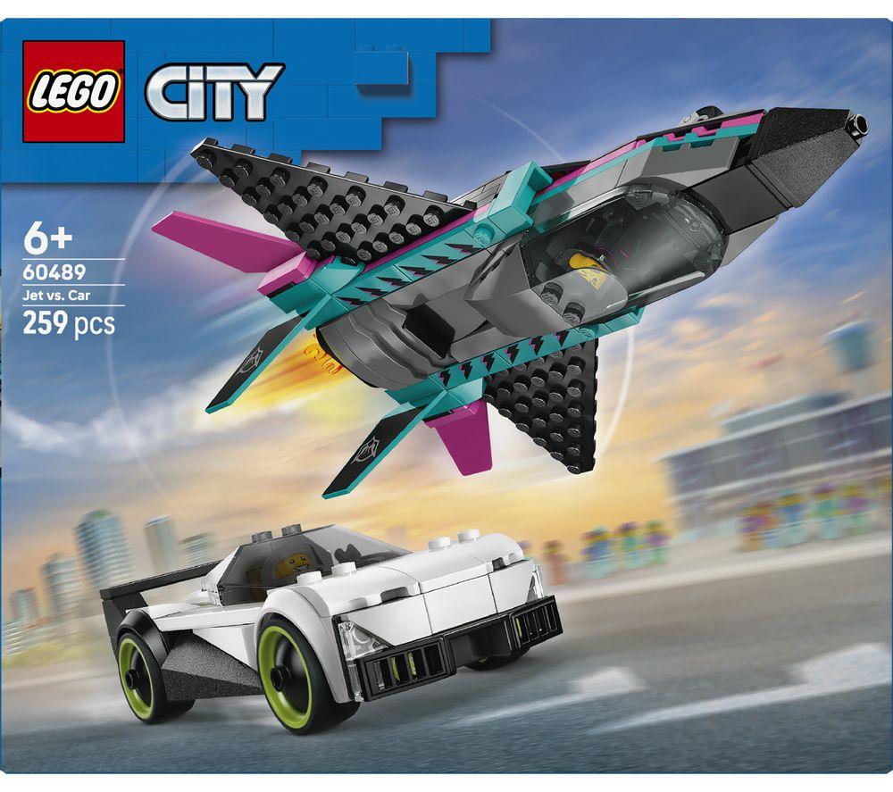 LEGO City 60489 Jet vs. Car Set image number 3 of 4