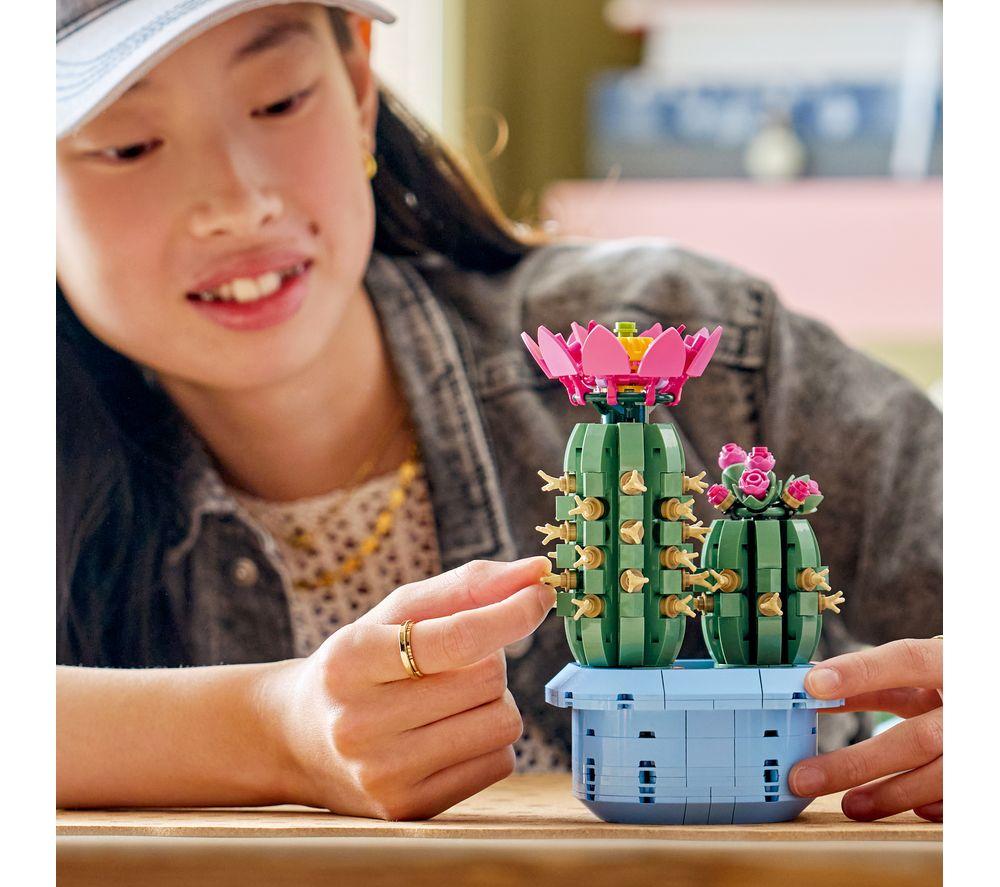 LEGO Botanicals 11509 Flowering Cactus Set image number 5 of 8