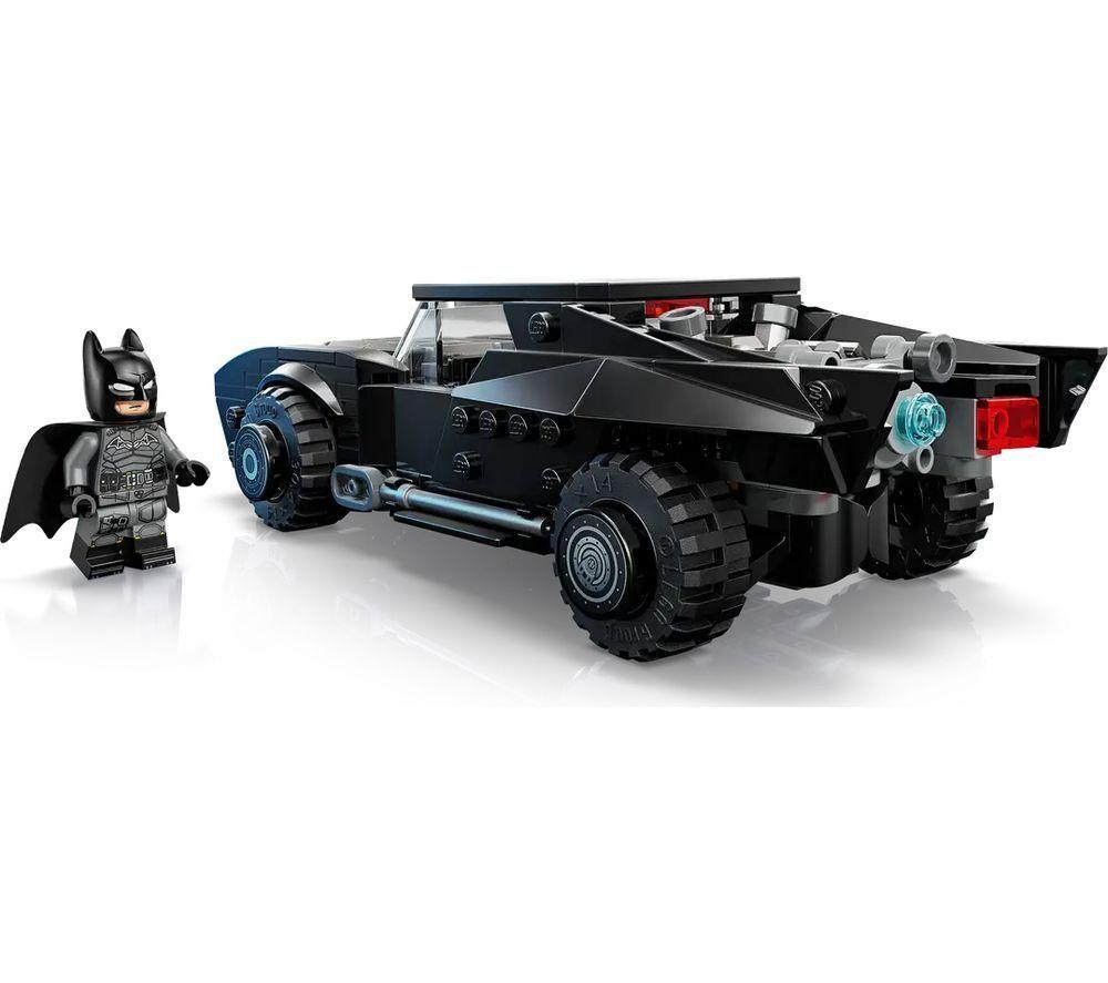 LEGO DC 76332 The Batman Batmobile Set image number 5 of 5