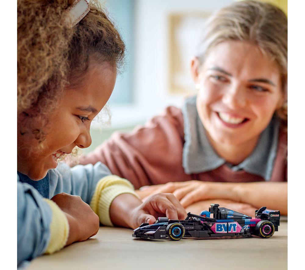 LEGO Speed Champions 77248 BWT Alpine F1 Team A524 Race Car Set image number 4 of 7