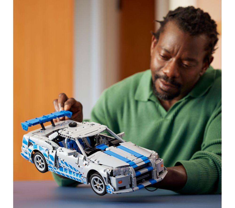 LEGO Technic 42210 2 Fast 2 Furious Nissan Skyline GT-R (R34) Car Set for Adults image number 4 of 6