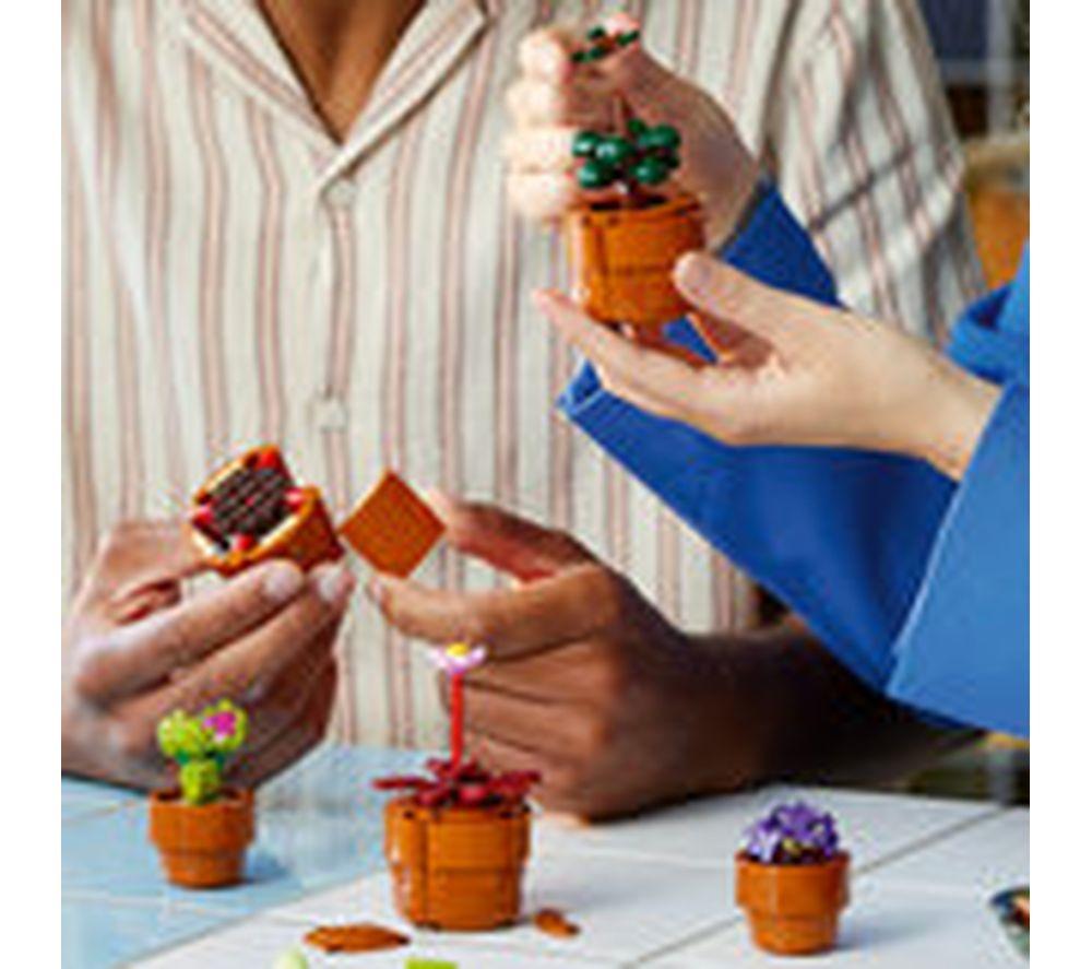 LEGO Botanicals 10329 Tiny Plants Set for Adults image number 2 of 6