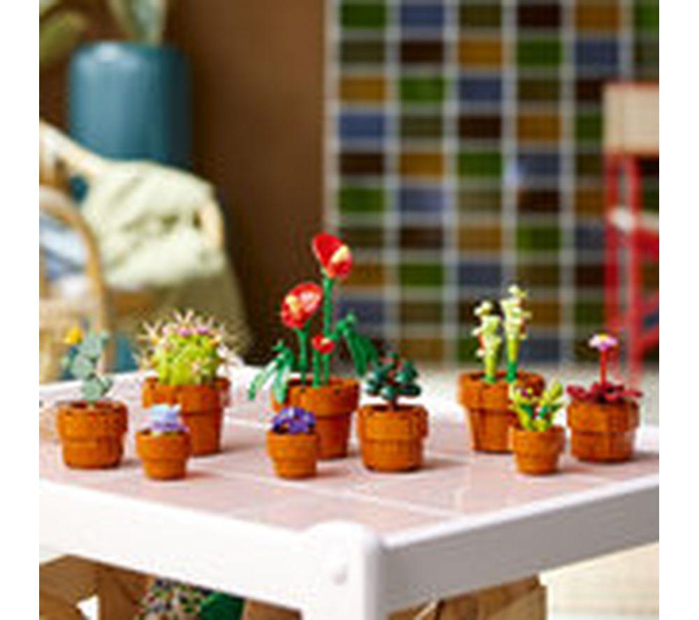 LEGO Botanicals 10329 Tiny Plants Set for Adults image number 3 of 6