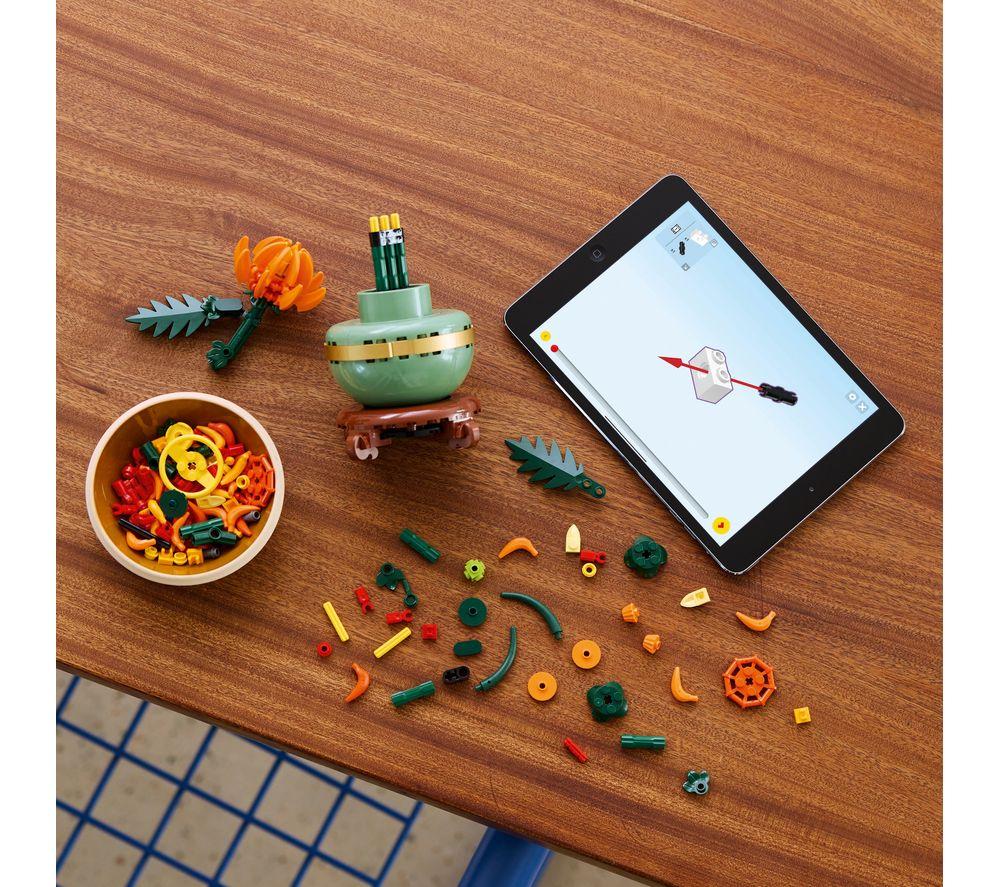 LEGO Botanicals 10368 Chrysanthemum Set for Adults image number 6 of 8
