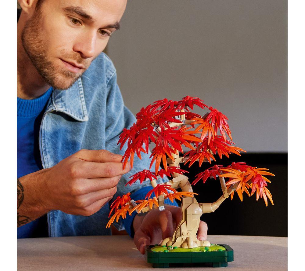 LEGO Botanicals 10348 Japanese Red Maple Bonsai Tree Set for Adults image number 3 of 8