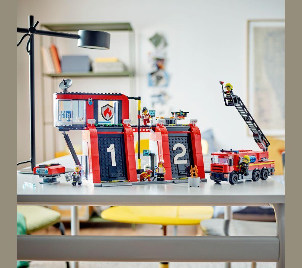 LEGO City 60414 Fire Station with Fire Truck image number 6 of 8
