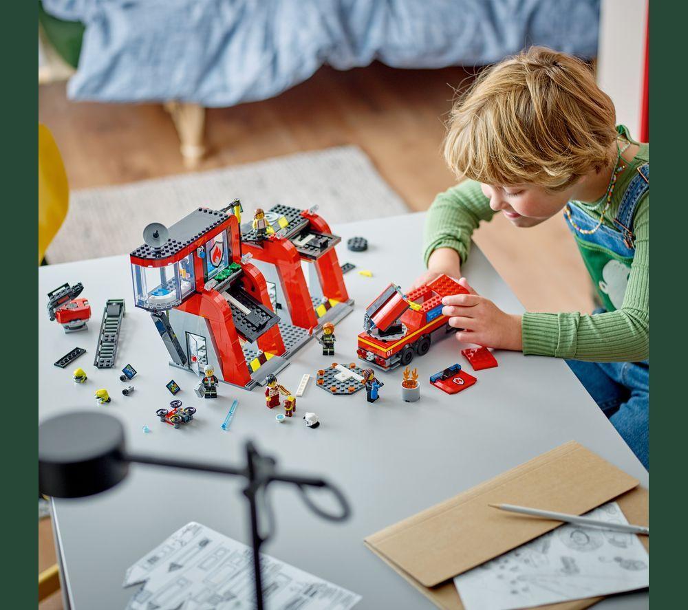 LEGO City 60414 Fire Station with Fire Truck image number 7 of 8