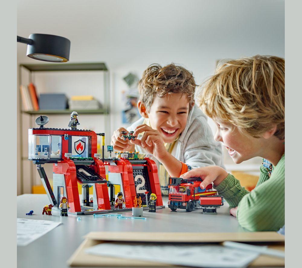 LEGO City 60414 Fire Station with Fire Truck image number 8 of 8