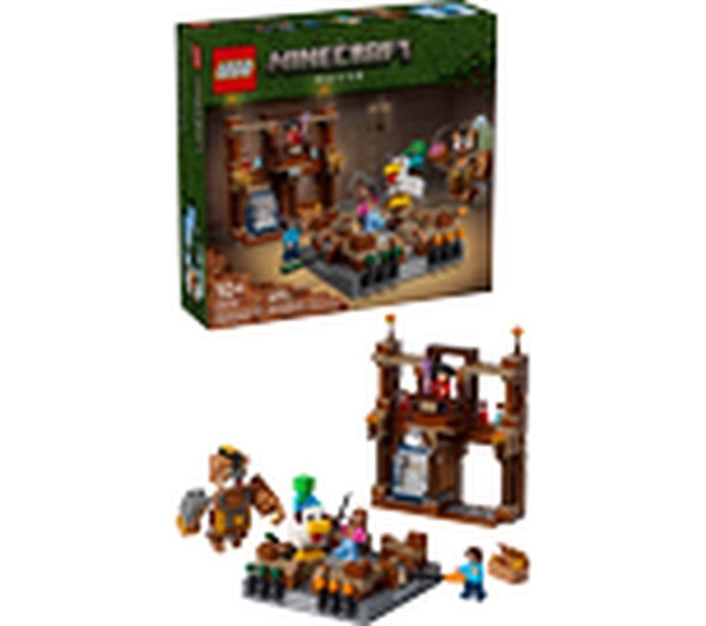 LEGO Minecraft 21272 Woodland Mansion Fighting Ring Set image number 4 of 6