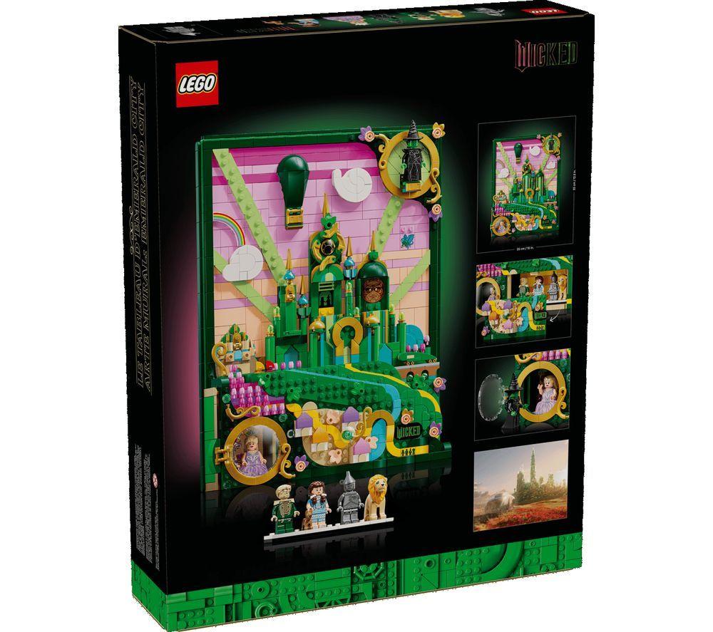 LEGO Wicked 75685 Emerald City Wall Art Set for Adults image number 8 of 8