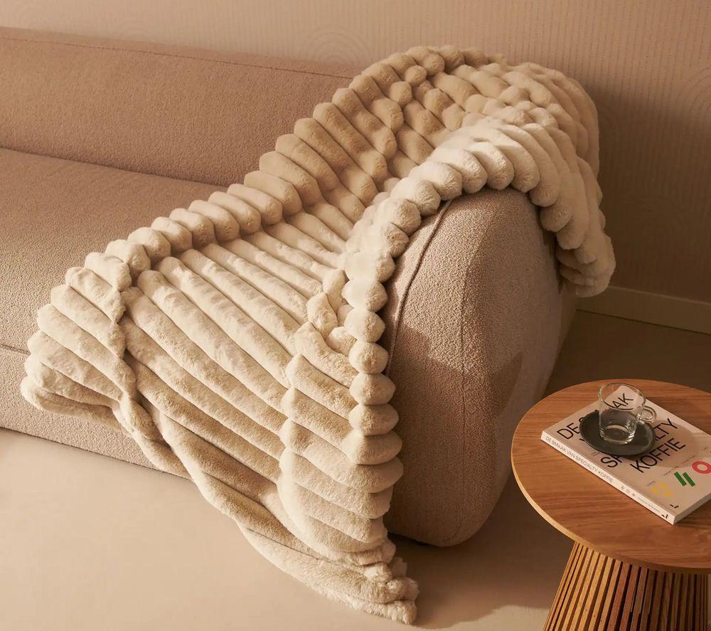 DUUX Yentl Faux Fur Heated Blanket &ndash; Beige image number 7 of 8