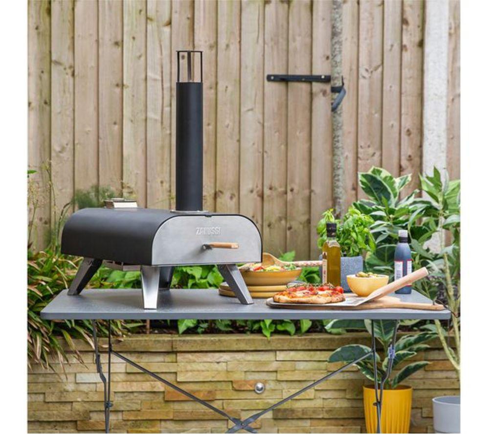 ZANUSSI ZPO1BPC Wood Pellet Pizza Oven - Black image number 7 of 16