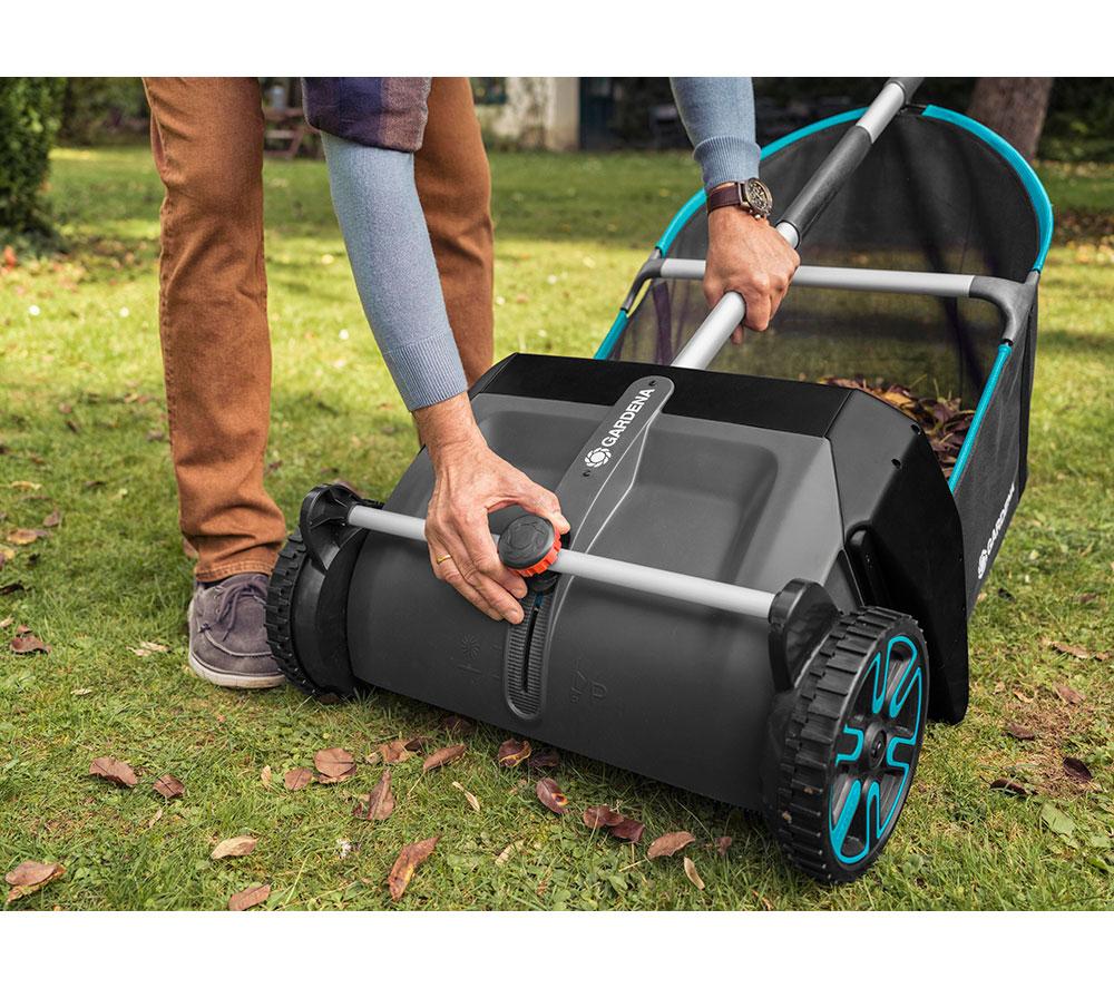 GARDENA Leaf & Lawn Collector - Black image number 6 of 8