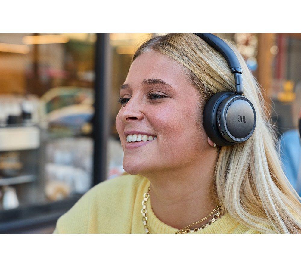 JBL Live 680NC Wireless Bluetooth Noise-Cancelling Headphones - Black image number 11 of 13