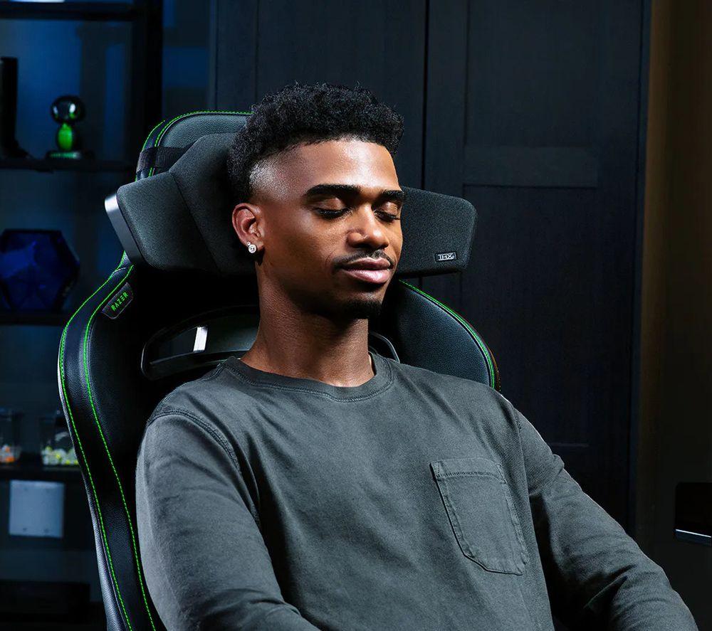 RAZER Clio Wireless Speaker Head Cushion image number 5 of 7