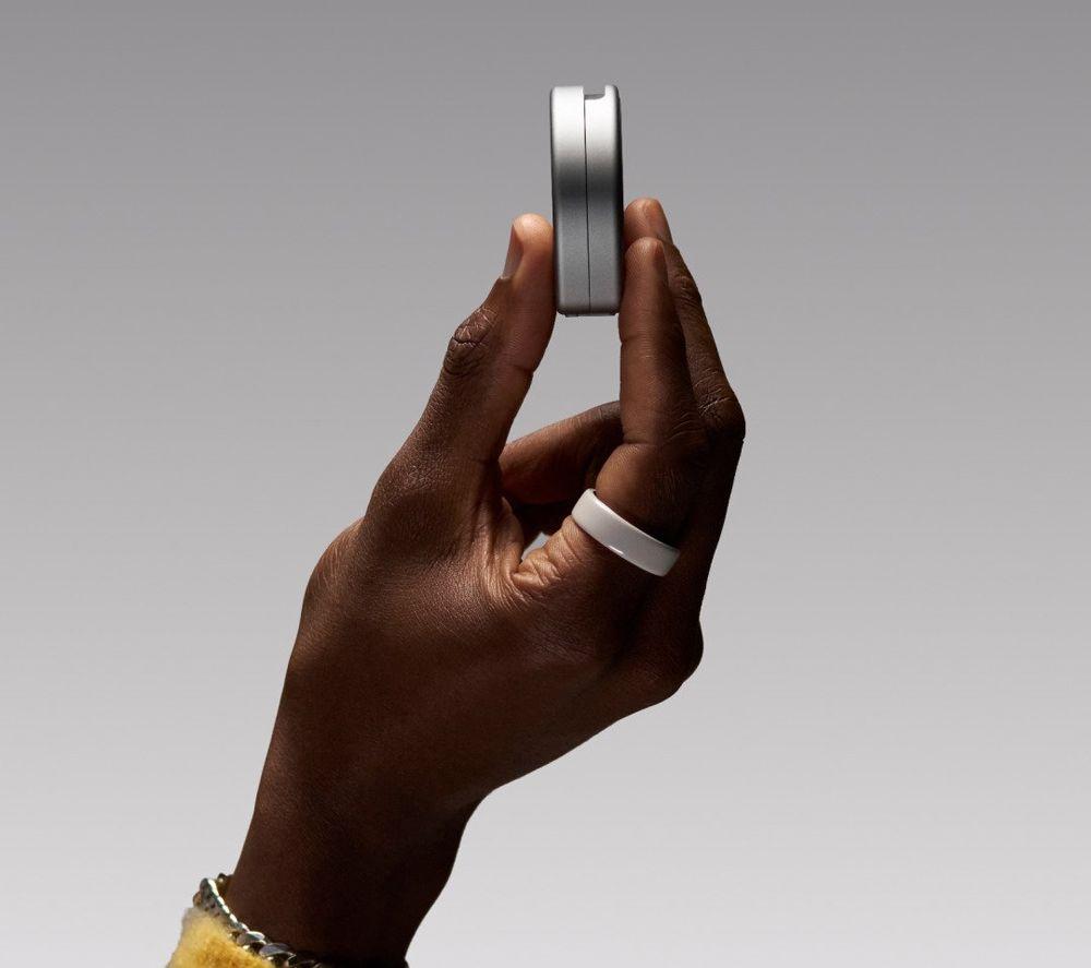 OURA Ring 4 Wireless Charging Case - Size 9 image number 5 of 6
