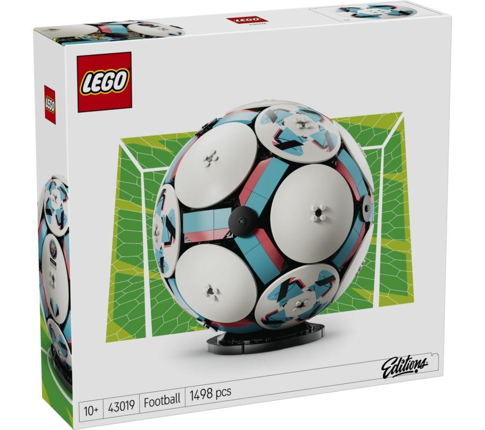 LEGO Editions 43019 Football Ball Set image number 4 of 5