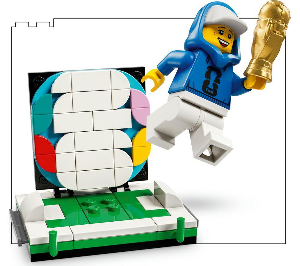 LEGO 43020 FIFA World Cup Official Trophy Set image number 7 of 7