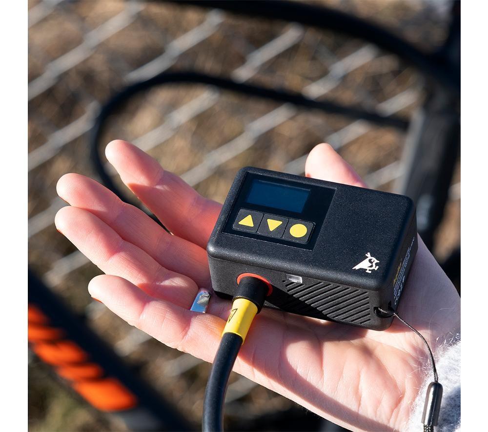 AQIILA Airbird P1 Rechargeable Mini Bike Pump - Black & Yellow image number 7 of 10