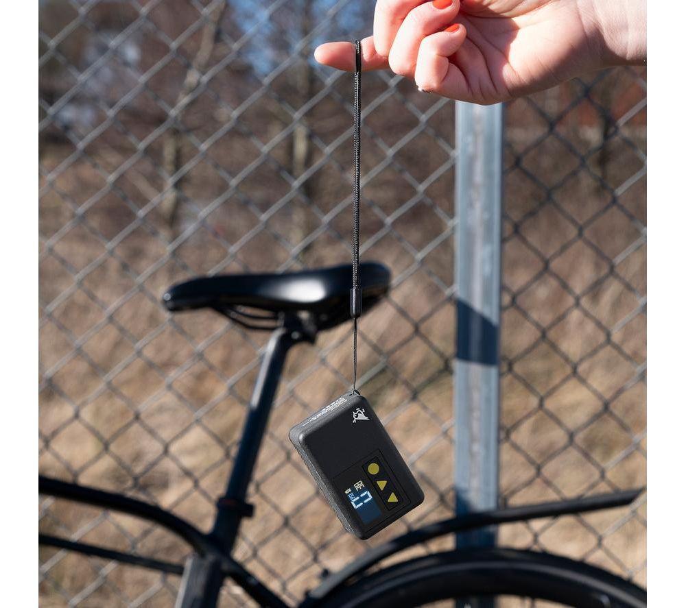 AQIILA Airbird P1 Rechargeable Mini Bike Pump - Black & Yellow image number 8 of 10