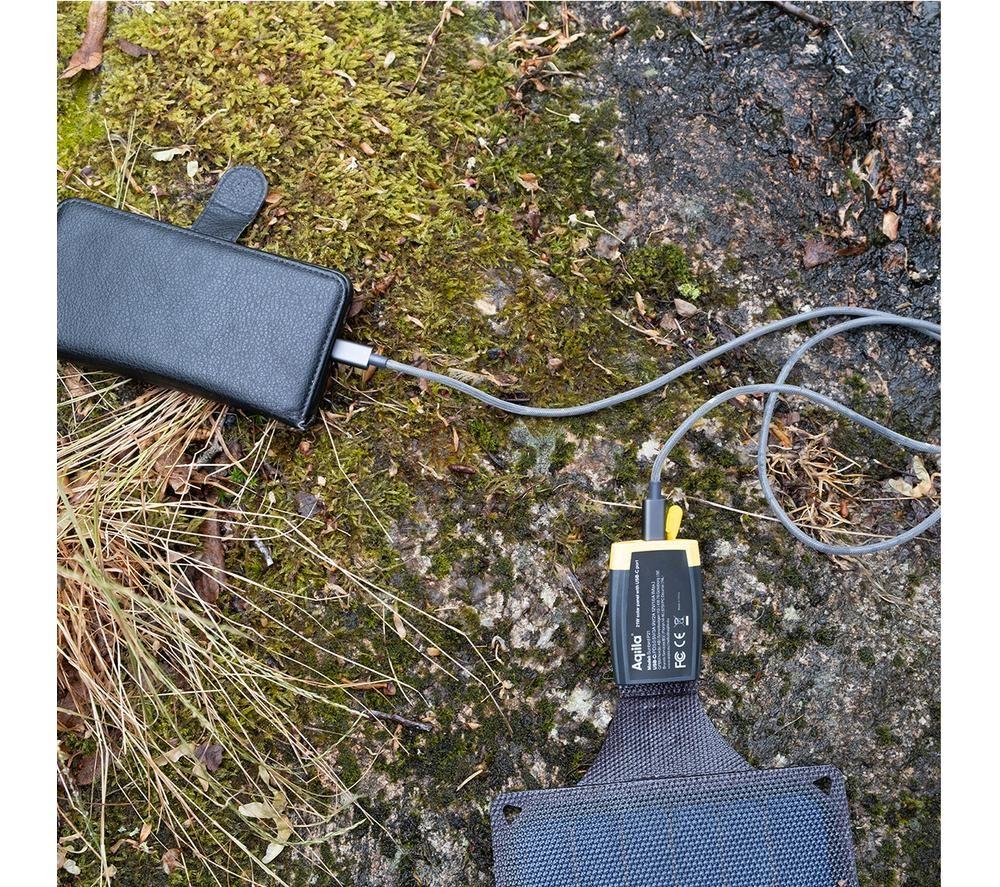 AQIILA Sunbird P21 21 W Solar Charger image number 8 of 8