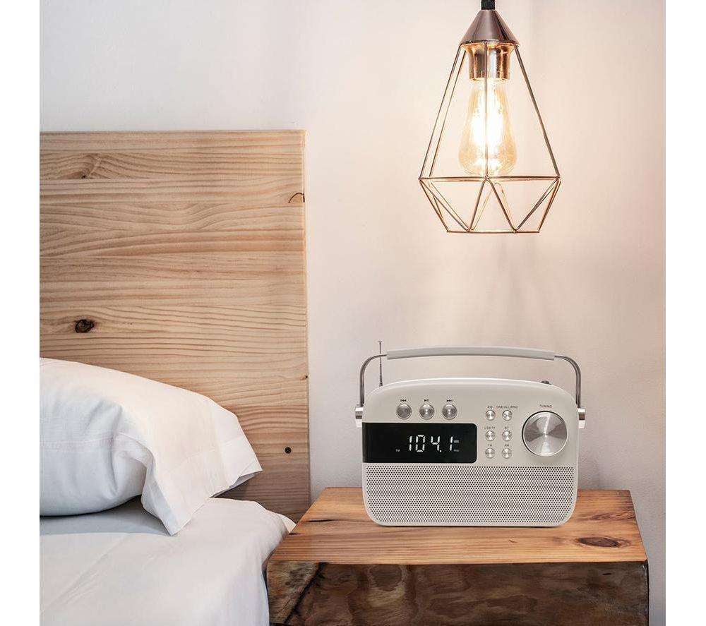 LLOYTRON Encore Portable FM/AM Bluetooth Radio - Ivory White image number 5 of 6
