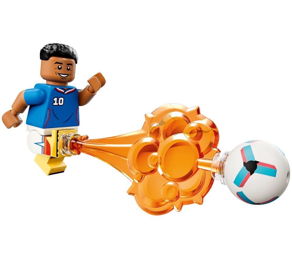 LEGO Editions 43013 Kylian Mbapp&eacute;: Football Highlights Set image number 6 of 10