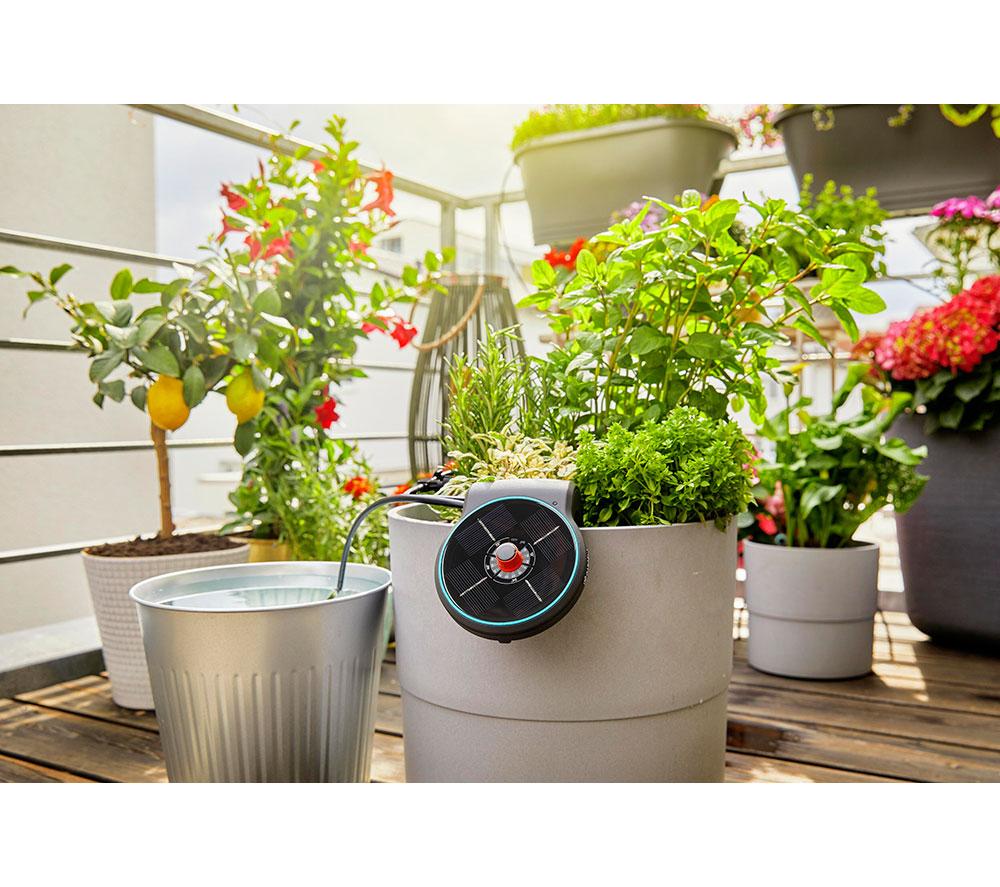 GARDENA AquaBloom Solar-Powered Irrigation Kit - Black image number 4 of 7