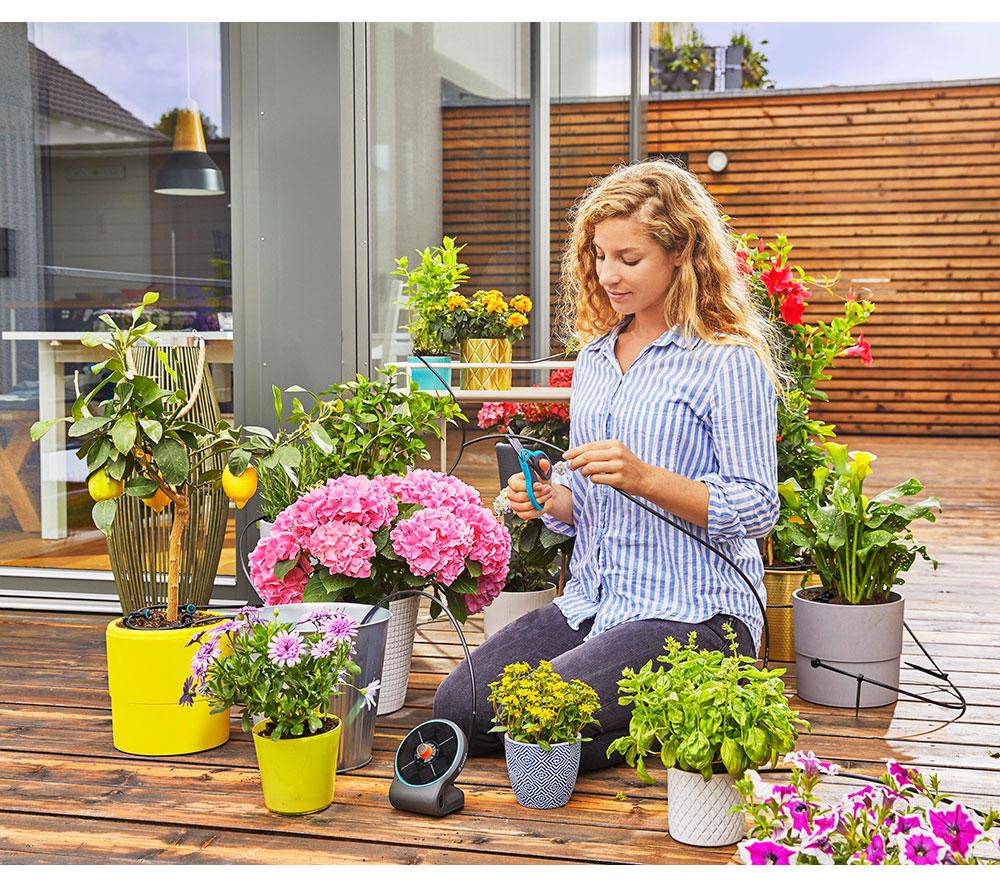 GARDENA AquaBloom Solar-Powered Irrigation Kit - Black image number 7 of 7