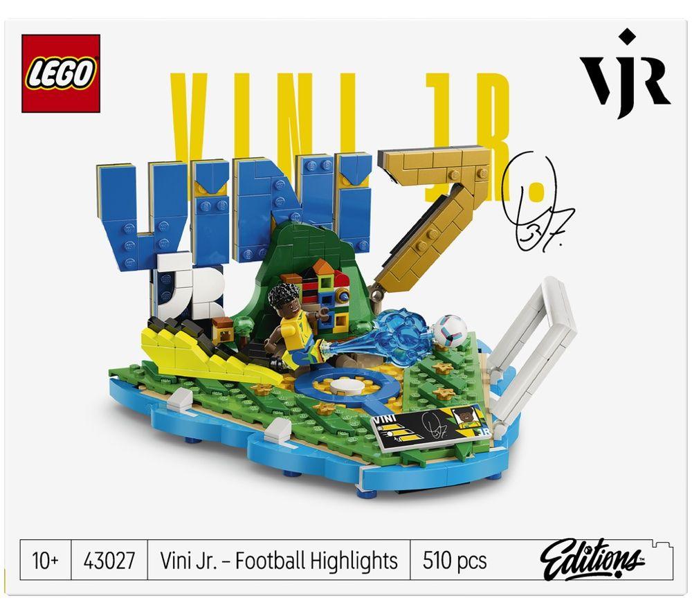 LEGO Editions 43027 Vini Jr.: Football Highlights Set image number 2 of 10