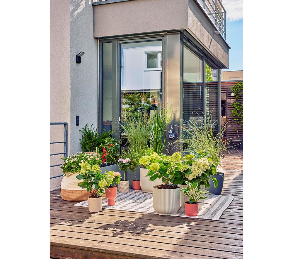 GARDENA Micro Drip Starter Set for Terrace - Black image number 3 of 6