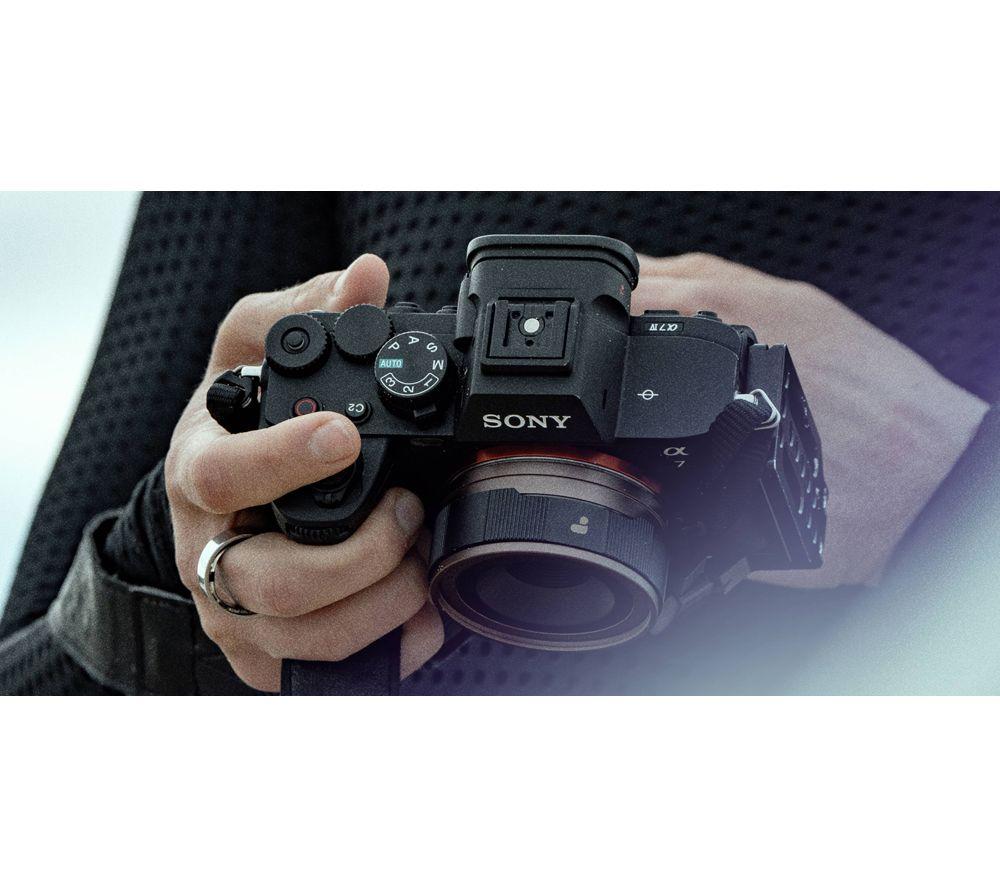 POLARPRO E 28 mm f/11.0 Wide Angle Lens for Sony image number 2 of 4