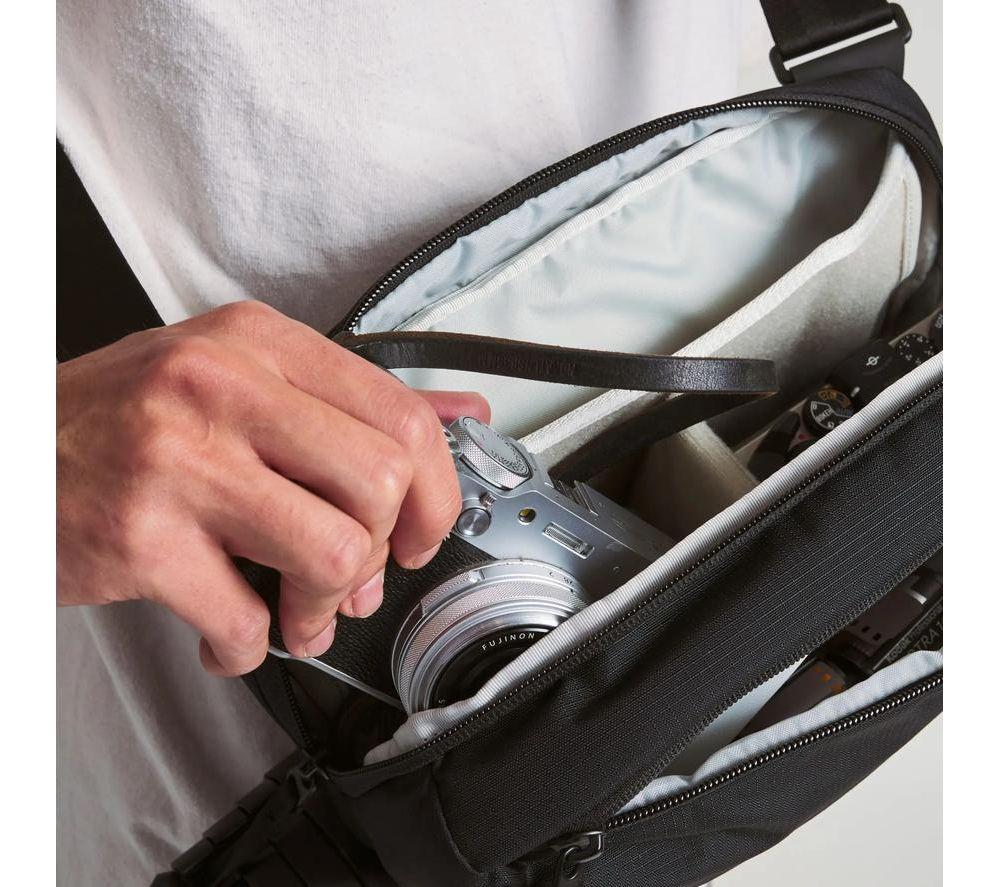 MOMENT Everything Sling Camera Bag - 4 litres, Black image number 7 of 7