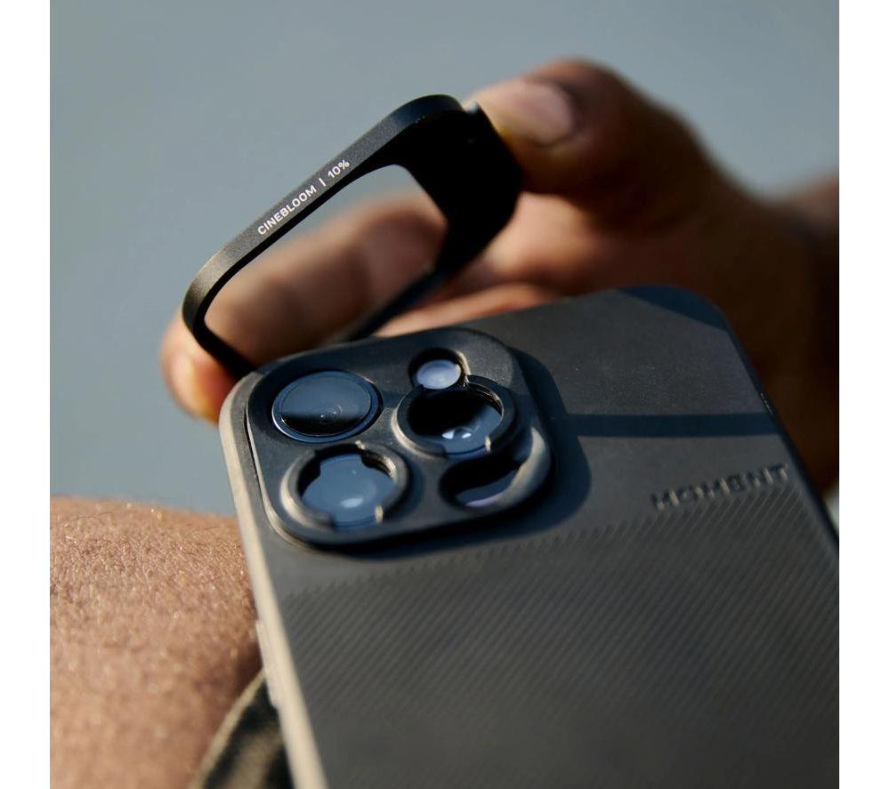 MOMENT CineBloom (20%) QuickLock Filter for iPhone 16 Pro & Pro Max Mobile image number 7 of 7