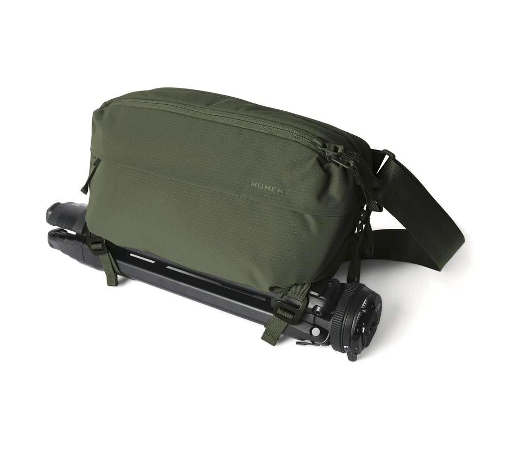 MOMENT Everything Sling Camera Bag - 4 litres, Green image number 2 of 4