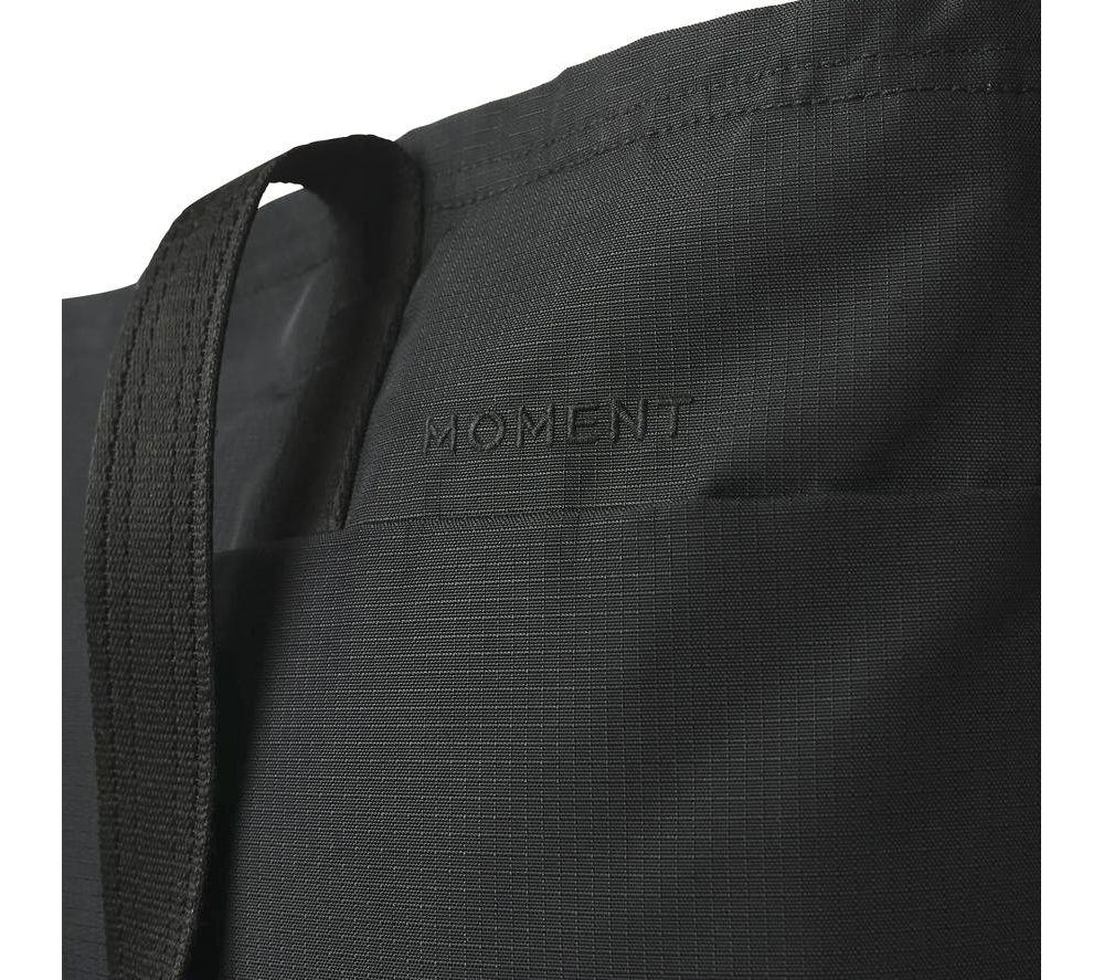 MOMENT Everything Tech Tote 19L - V2, Black image number 5 of 8