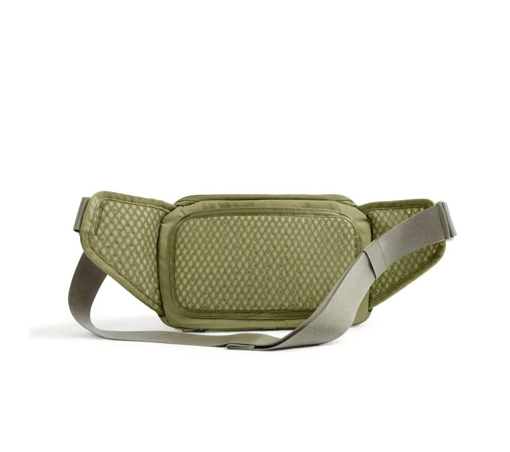 MOMENT Slate Camera Sling 4L - Moss image number 10 of 12