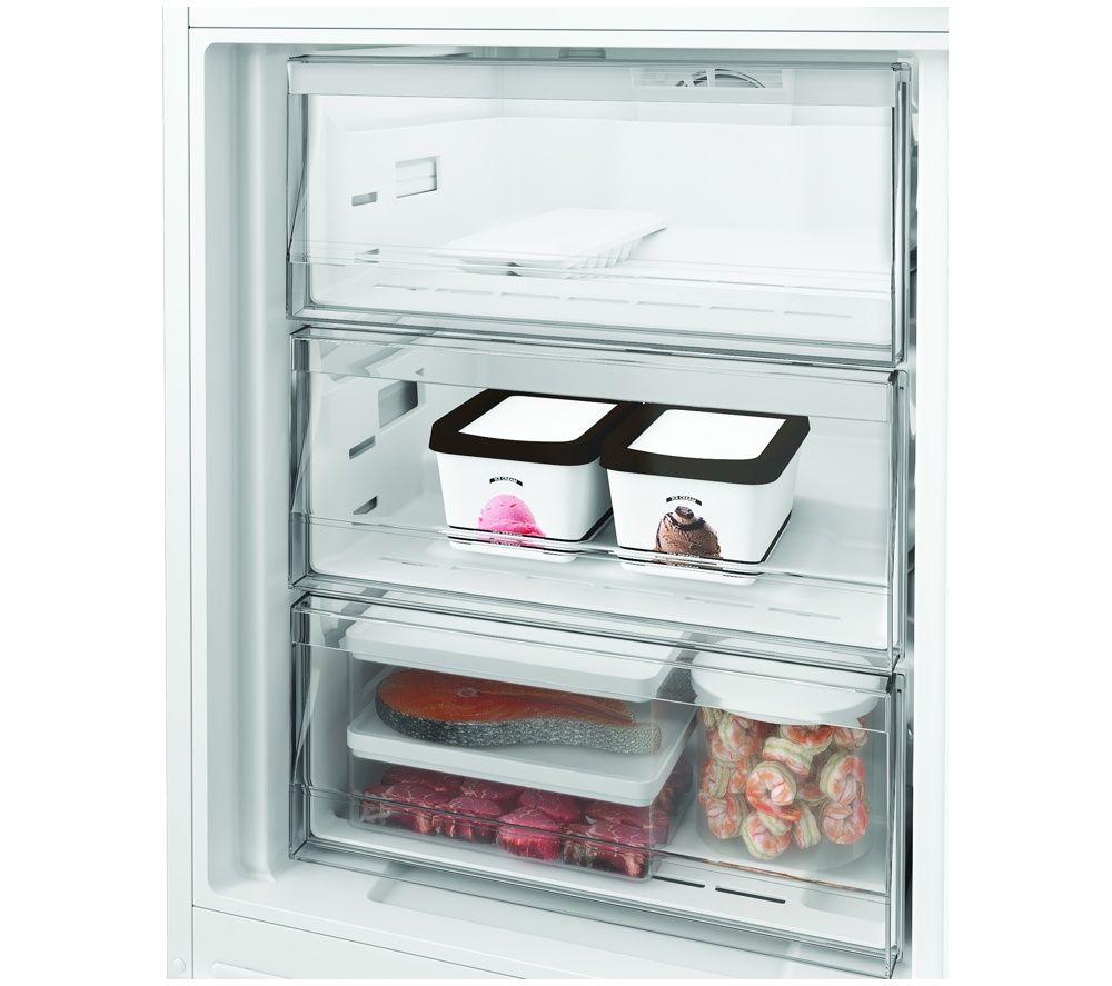 HOTPOINT VitalCare HPK2 5293 B5UK Integrated 70/30 Fridge Freezer - Sliding Hinge image number 5 of 12