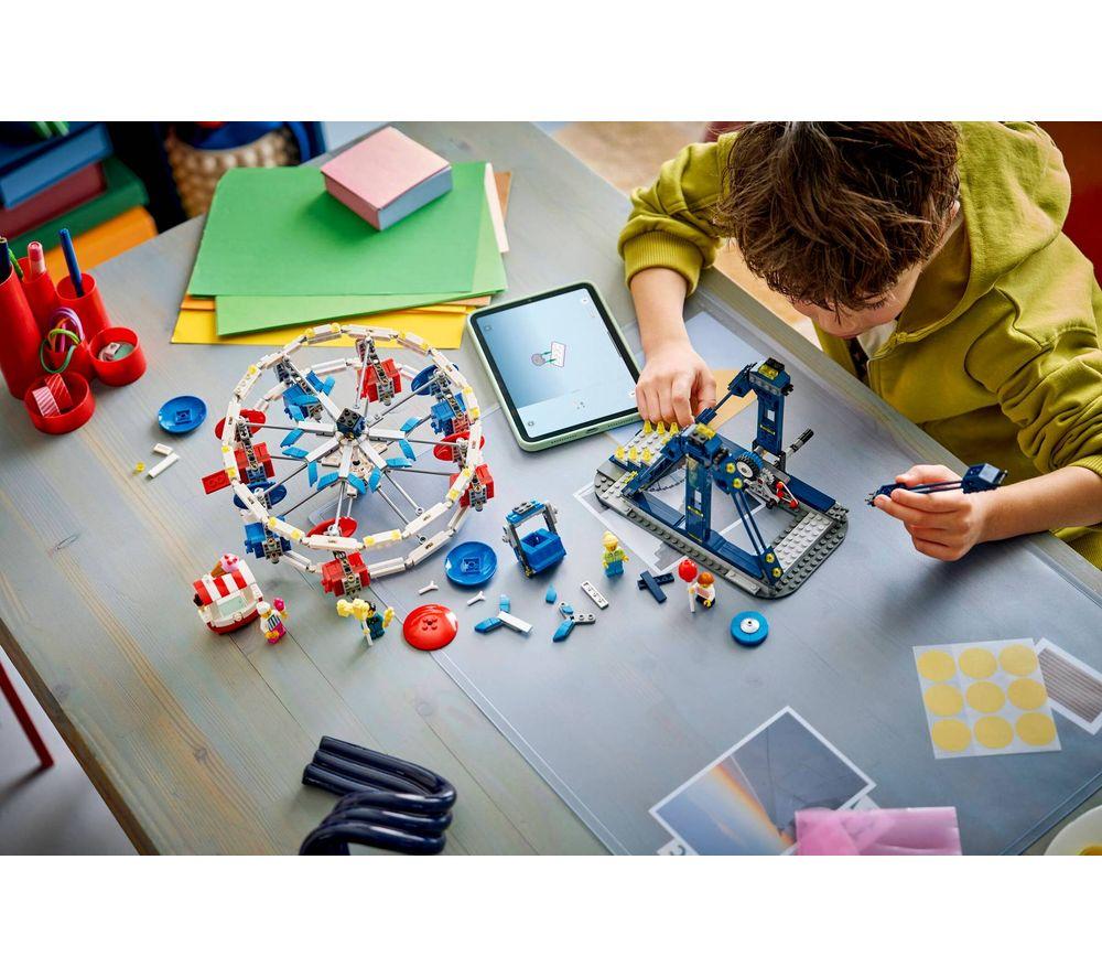 LEGO Creator 3-in-1 31389 Iconic Ferris Wheel Set image number 4 of 12