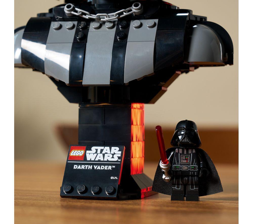 LEGO Star Wars 75439 Darth Vader Bust Set image number 4 of 5